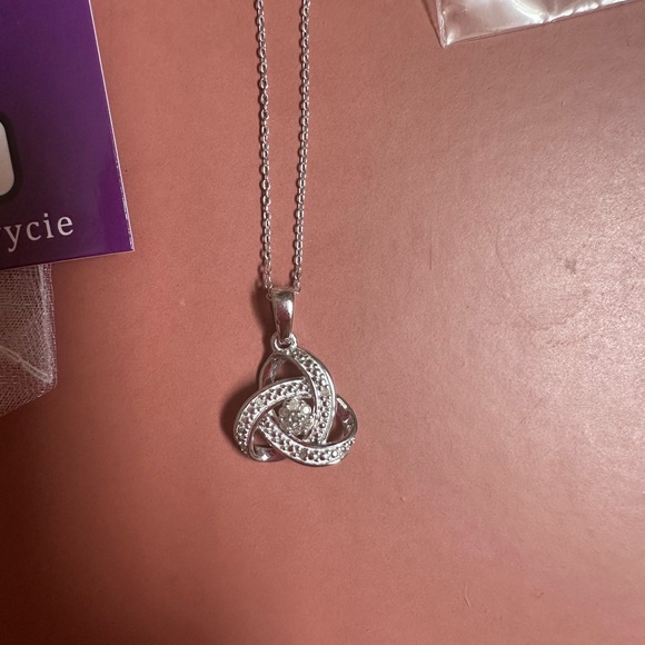 New Savvy Cie Silver Knot Pendant Necklace - Picture 6 of 10